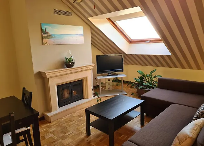 106A Atico Con Garaje Y Chimenea Cerca De La Playa