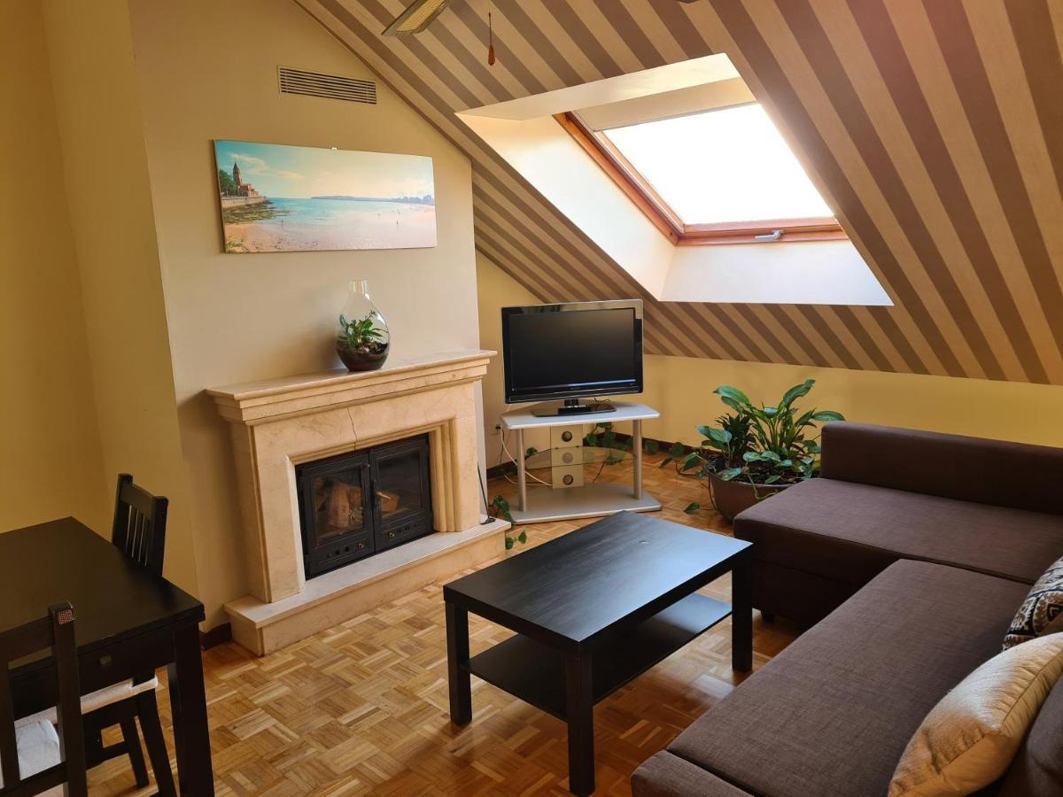 106a Atico Con Garaje Y Chimenea Cerca De La Playa Apartment Gijon